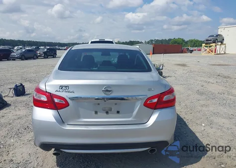 2017 Nissan Altima 2.5/2.5 S/2.5 Sl/2.5 Sr/2.5 Sv из США, поврежденный, VIN 1N4AL3AP4HC143803